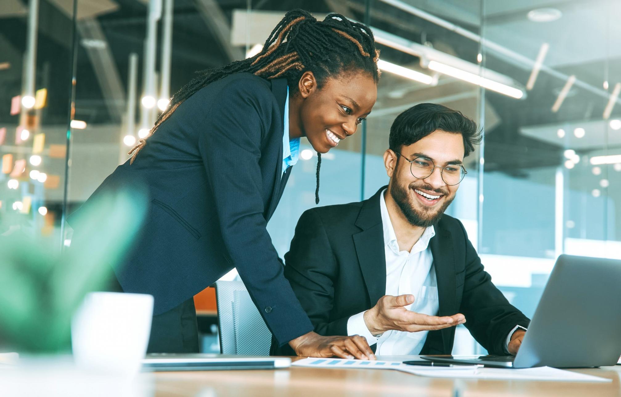 Επικοινωνία με την ομάδα μας για υποστήριξη στον καθορισμό οικονομικών στόχων